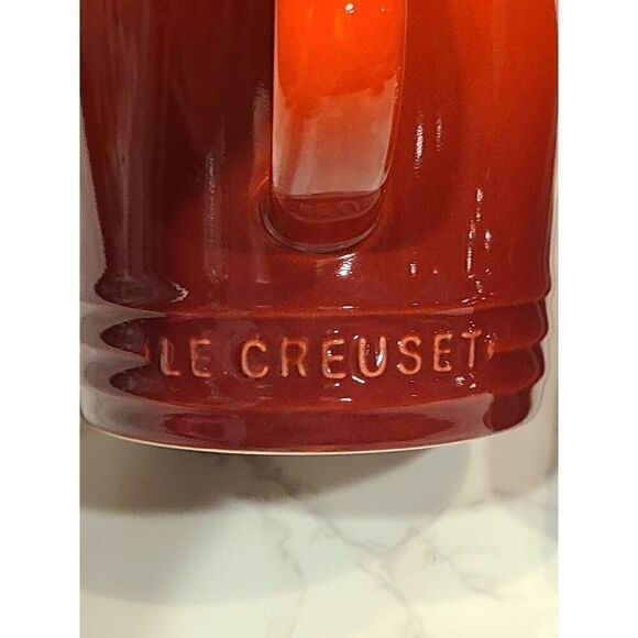 Le Creuset Stoneware Coffee Mugs 350ml Shiny Cerise Red Ombre Tea, Set of 2 NWT - Picture 3 of 9